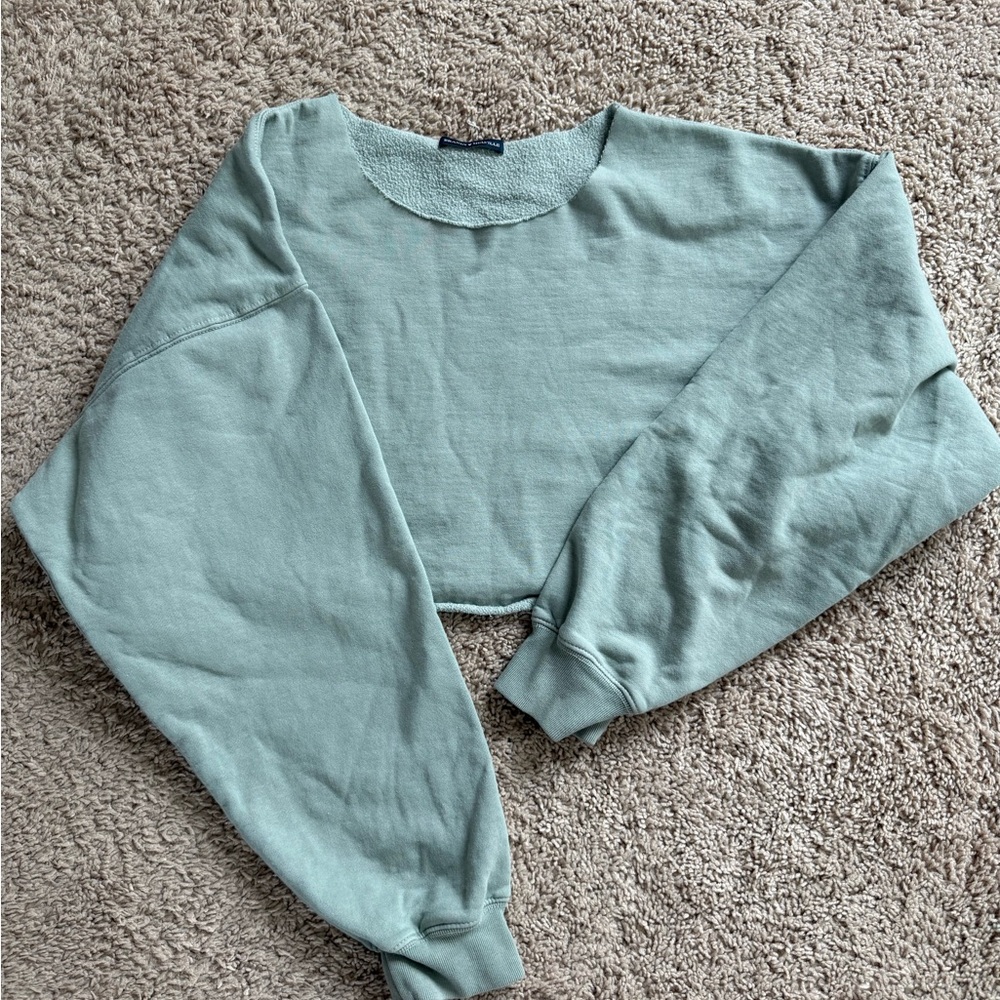 Brandy Melville Cropped Sweatshirt